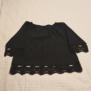 Draper's & Damons Petite XL Black Short Sleeve Top with Lace Trim